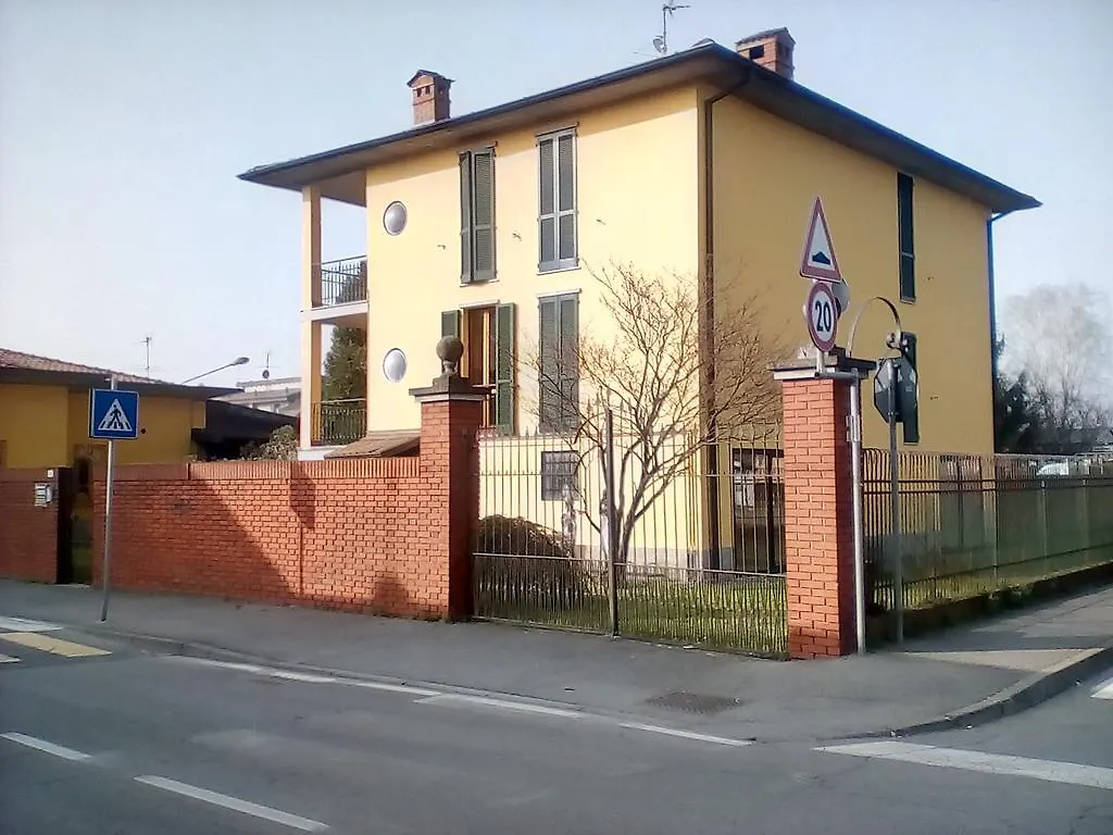 Locanda I Tarocchi contacts